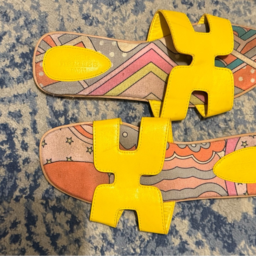 Yellow Sandals with Patterned Insole womens size 40